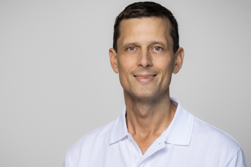 Dr. Dominik Bengel
