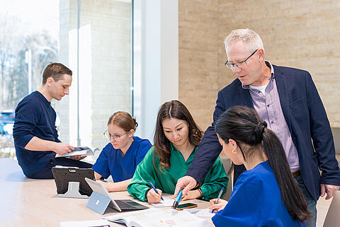 Azubis und Praxisanleiter