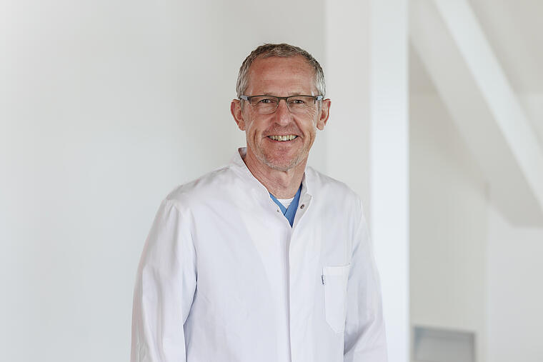 Dr. Gerhard Niepmann Chefarzt Allgemein- und Viszeralchirurgie