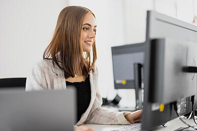 verwaltungsmitarbeiterin